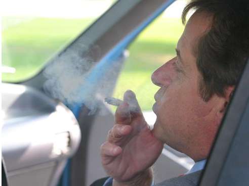 Report: A third of marijuana smokers drive under the influence