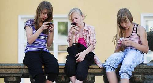 Sexting like ‘drug addiction’ for Kiwi teens
