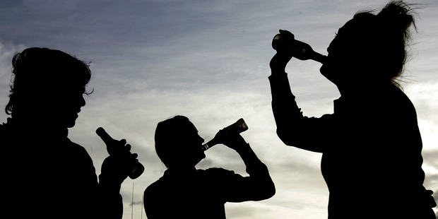Kiwi teens admit to ‘risky’ levels of binge drinking