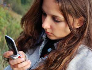 Anti-social media? Study links loneliness, social media