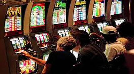 Government urged to crack down on gambling machines