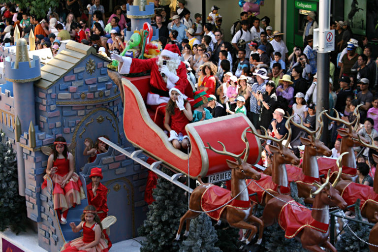 Scroogey Auckland Council Spoils Kids’ Santa Parade